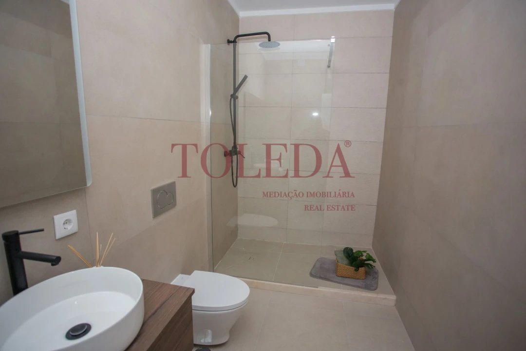 Apartamento T3 para Venda em Benfica Foto 17