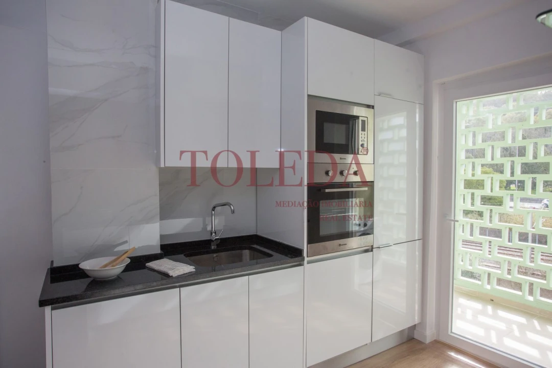 Apartamento T3 para Venda em Benfica Foto 4