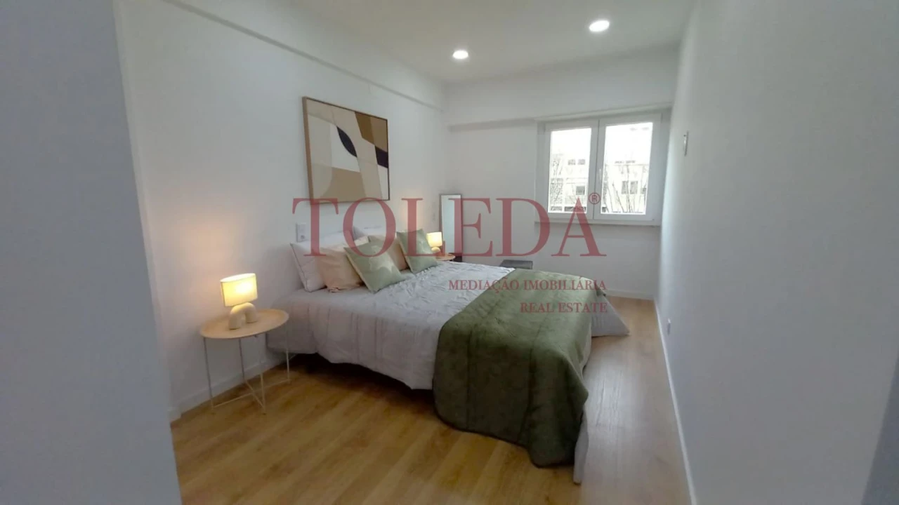 Apartamento T3 para Venda em Benfica Foto 11