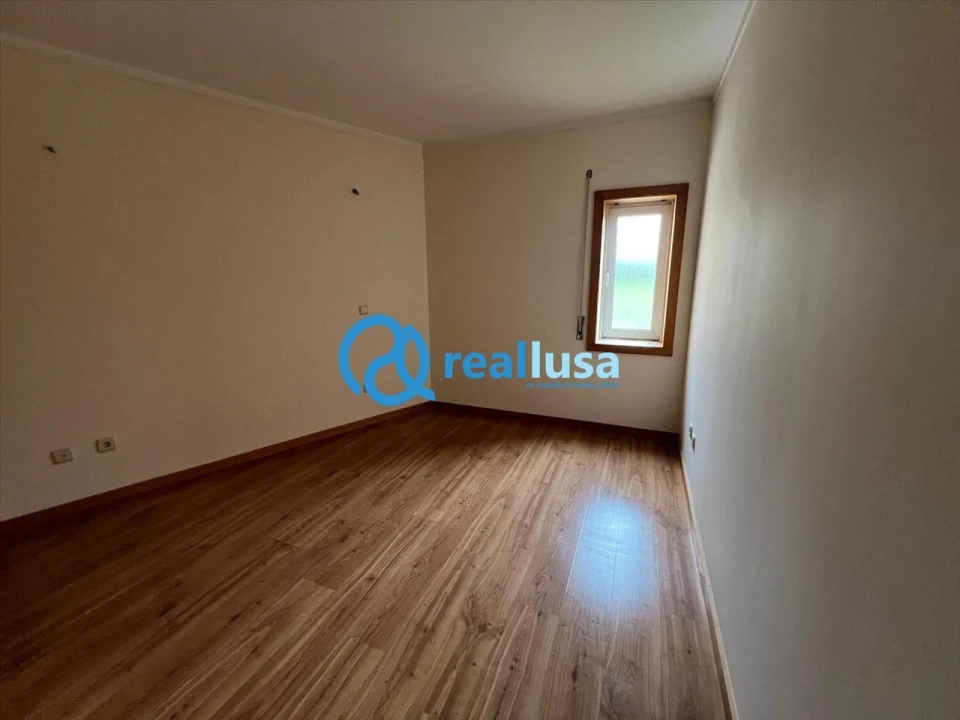 Apartamento T3 para Venda em Canelas Foto 6