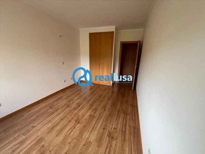 Apartamento T3 para Venda em Canelas Foto 14
