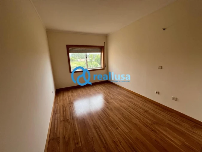 Apartamento T3 para Venda em Canelas Foto 11