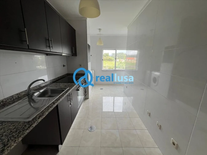 Apartamento T3 para Venda em Canelas Foto 2