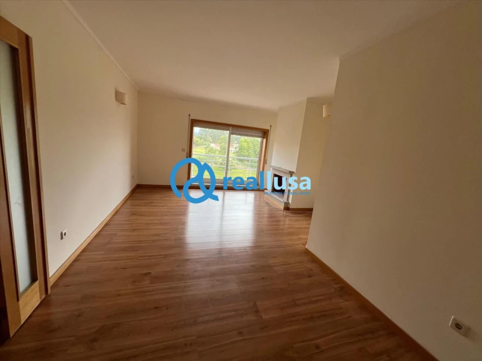 Apartamento T3 para Venda em Canelas Foto 3