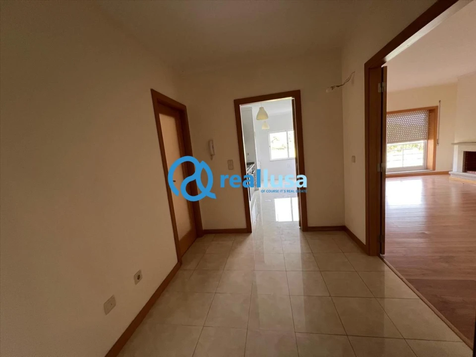 Apartamento T3 para Venda em Canelas Foto 9