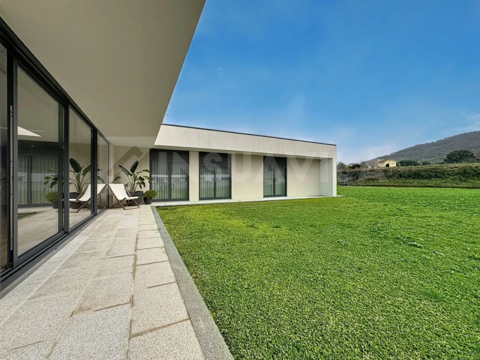 Moradia T3 para Venda em Reboreda e Nogueira Foto 11