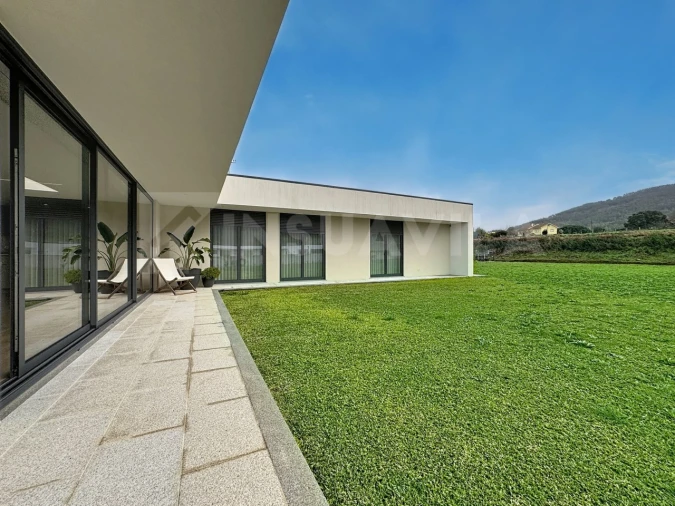 Moradia T3 para Venda em Reboreda e Nogueira Foto 11