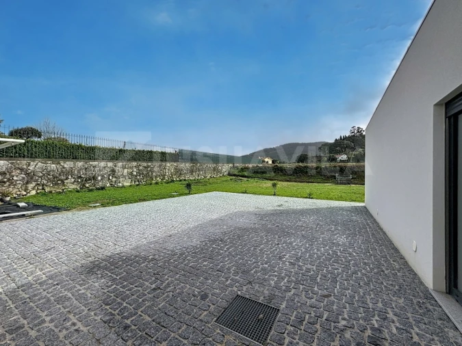 Moradia T3 para Venda em Reboreda e Nogueira Foto 30