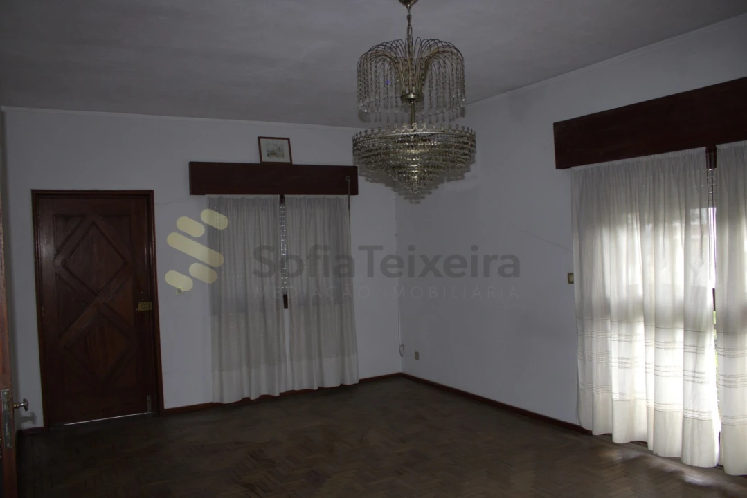 Moradia T3 para Venda em Sobretamega Foto 7