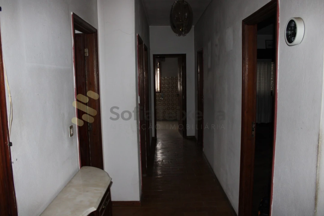 Moradia T3 para Venda em Sobretamega Foto 9