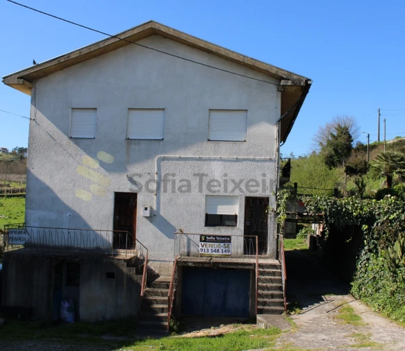 Moradia T3 para Venda em Sobretamega Foto 2