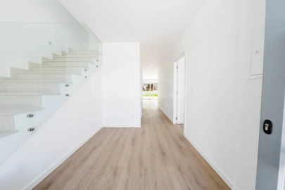 Moradia T4 para Venda em Atouguia da Baleia
