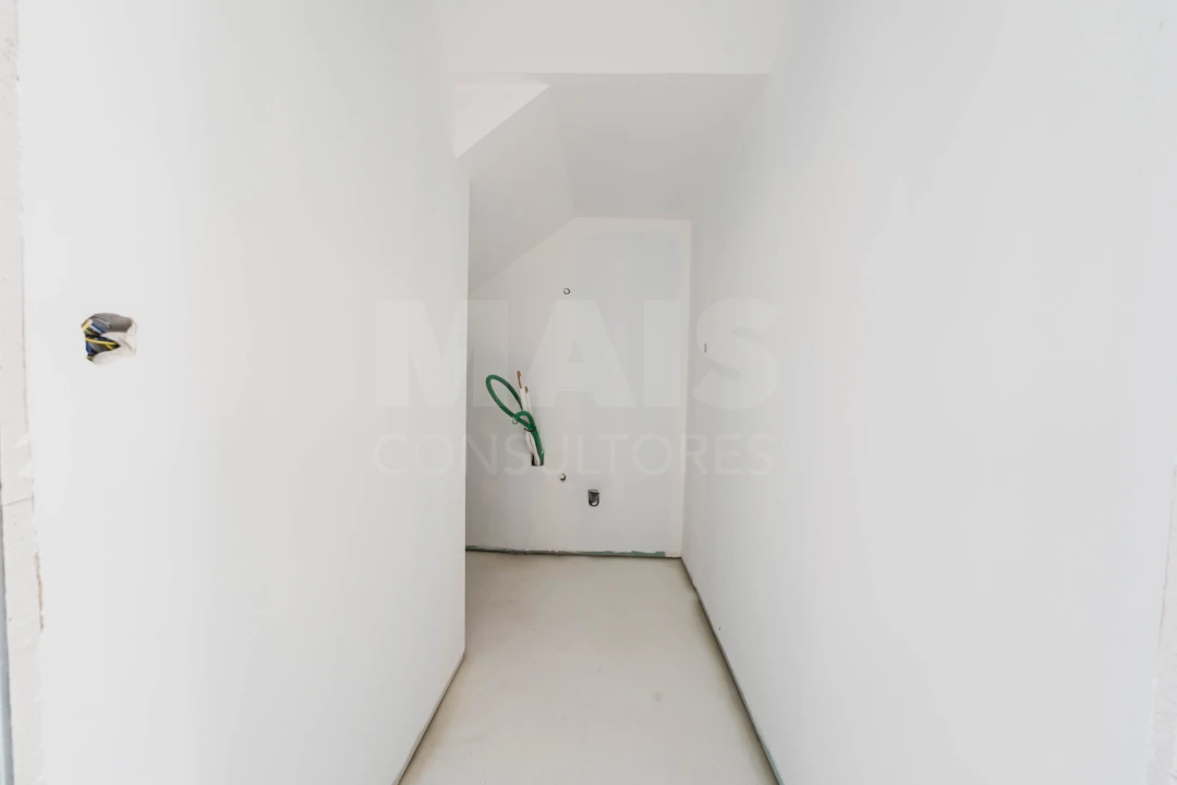 Moradia T4 para Venda em Atouguia da Baleia Foto 9