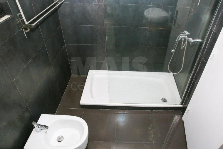 Apartamento T2 para Venda em Carregado e Cadafais Foto 10