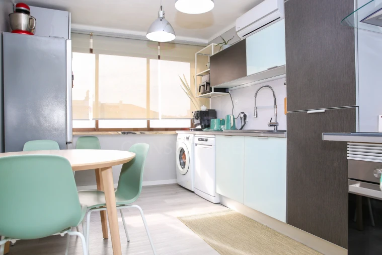 Apartamento T2 para Venda em Carregado e Cadafais Foto 11