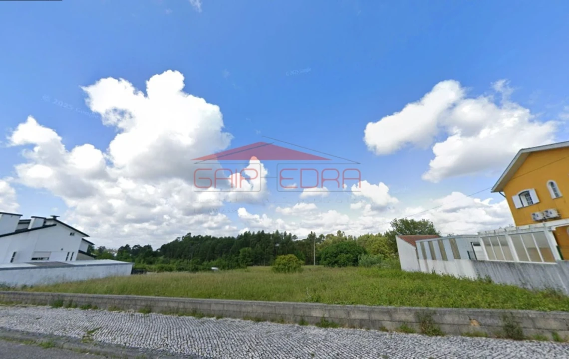 Terreno para Venda em Oiã Foto 3