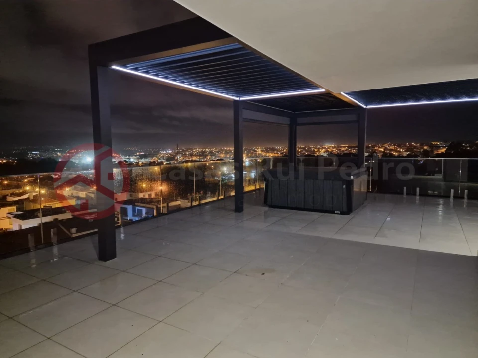 Apartamento T3 para Venda em Laranjeiro e Feijó Foto 1