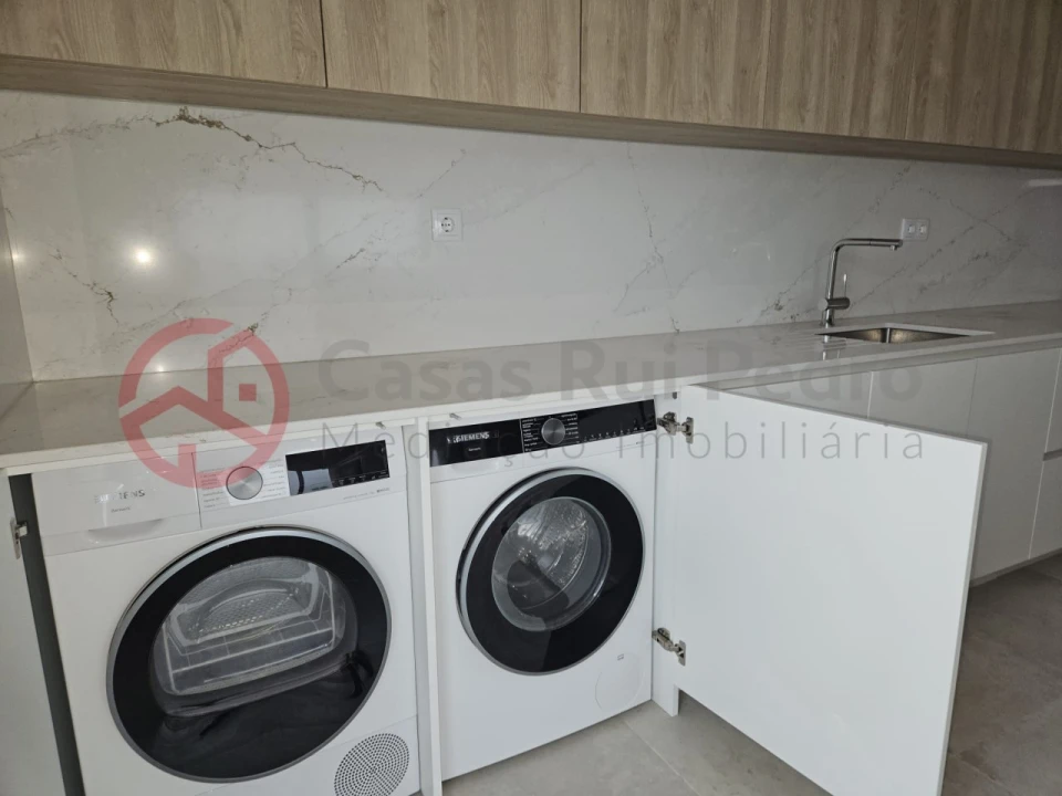 Apartamento T3 para Venda em Laranjeiro e Feijó Foto 13