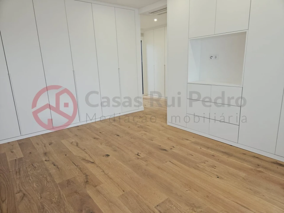 Apartamento T3 para Venda em Laranjeiro e Feijó Foto 18