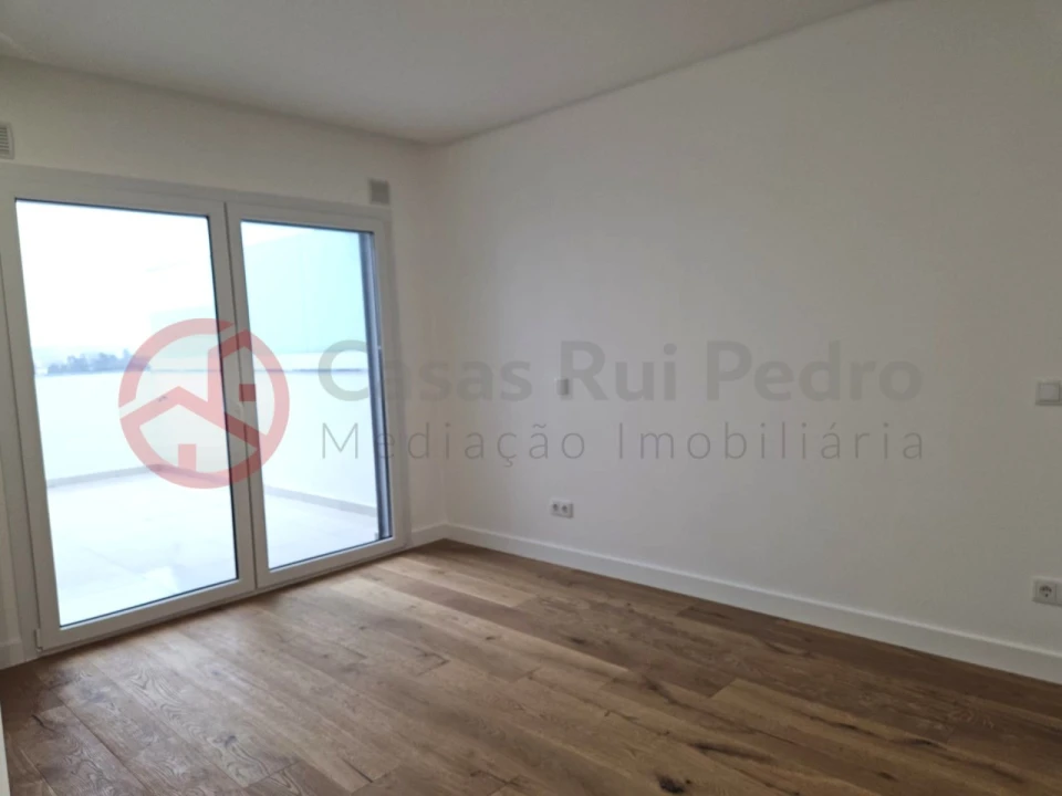 Apartamento T3 para Venda em Laranjeiro e Feijó Foto 19