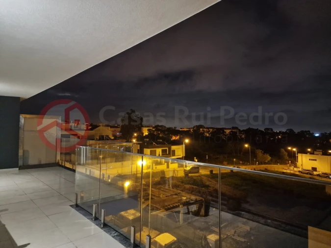 Apartamento T3 para Venda em Laranjeiro e Feijó Foto 2