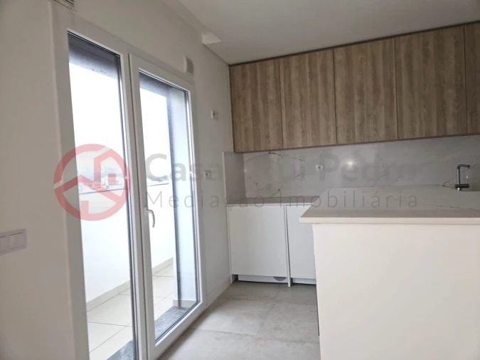 Apartamento T3 para Venda em Laranjeiro e Feijó Foto 9