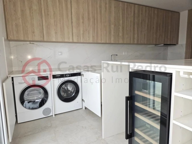 Apartamento T3 para Venda em Laranjeiro e Feijó Foto 14