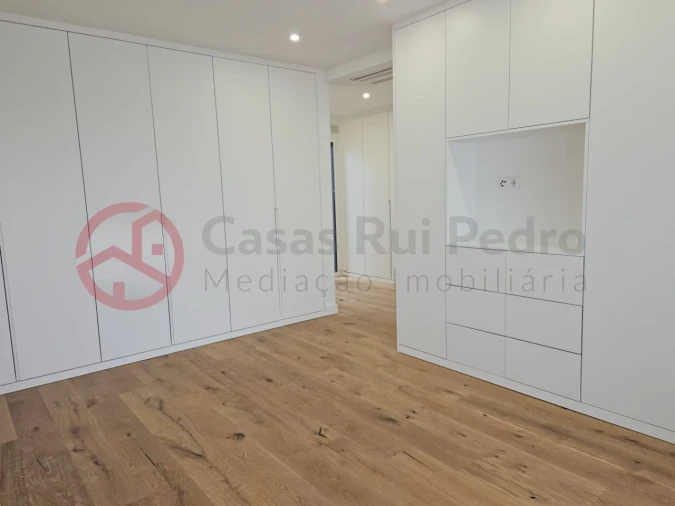 Apartamento T3 para Venda em Laranjeiro e Feijó Foto 17