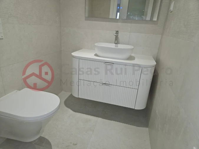 Apartamento T3 para Venda em Laranjeiro e Feijó Foto 26