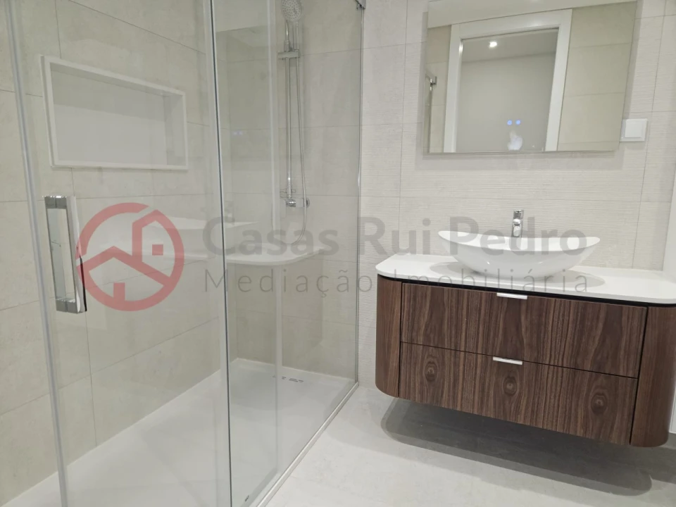 Apartamento T3 para Venda em Laranjeiro e Feijó Foto 14