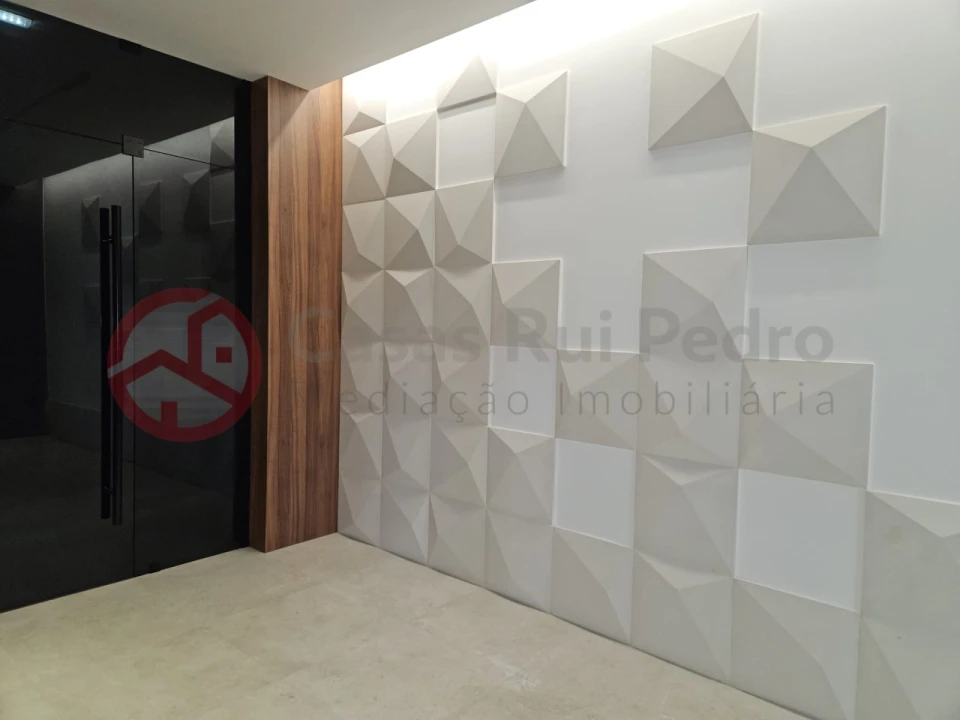 Apartamento T3 para Venda em Laranjeiro e Feijó Foto 23