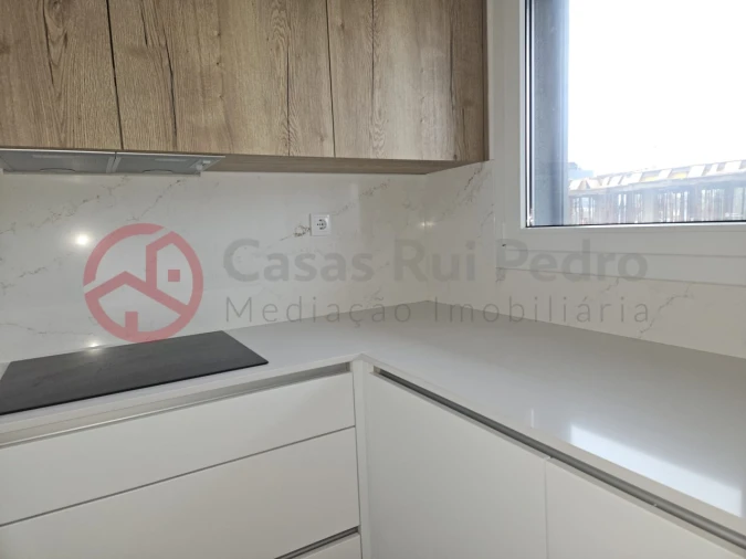 Apartamento T3 para Venda em Laranjeiro e Feijó Foto 3