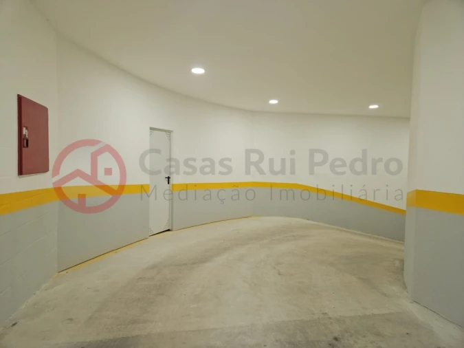 Apartamento T3 para Venda em Laranjeiro e Feijó Foto 21