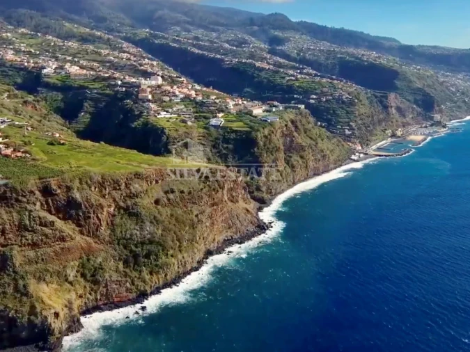 Moradia T3 para Venda em Estreito da Calheta Foto 12