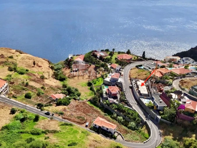 Moradia T3 para Venda em Estreito da Calheta Foto 14