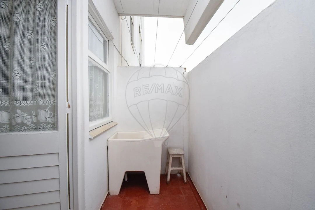 Apartamento T4 para Venda em Olivais Foto 9