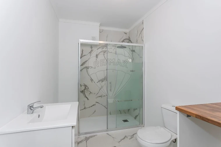 Apartamento T2 para Venda em Algueirão-Mem Martins Foto 12