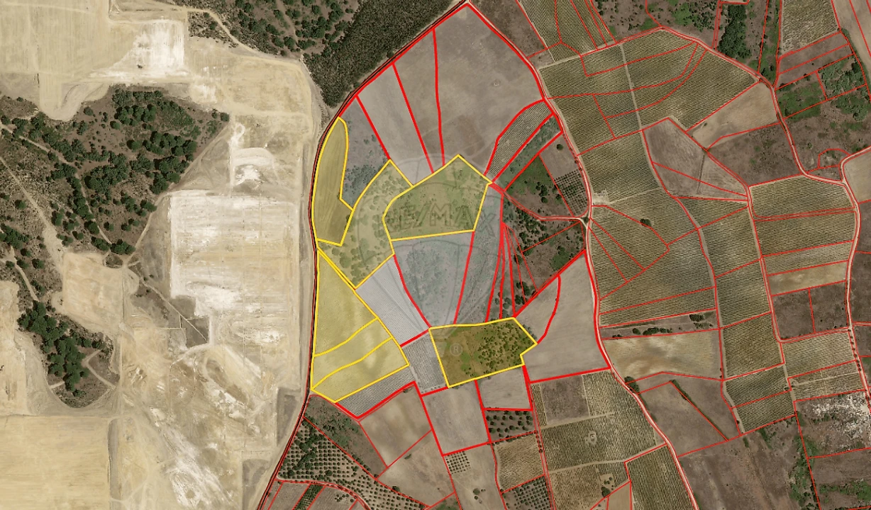 Terreno para Venda em Ereira e Lapa Foto 23