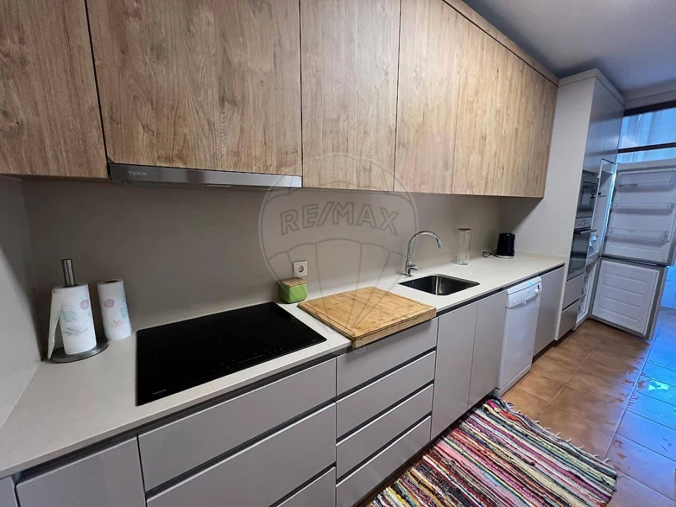 Apartamento T2 para Arrendamento em Vilar de Andorinho Foto 6
