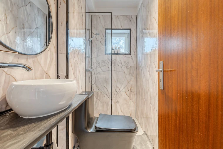 Moradia T3 para Venda em Fânzeres e São Pedro da Cova Foto 6