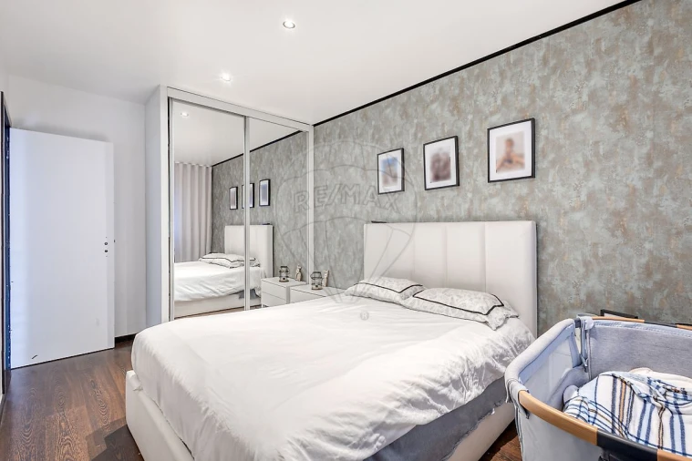 Moradia T3 para Venda em Fânzeres e São Pedro da Cova Foto 17