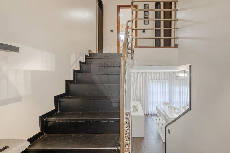 Moradia T3 para Venda em Fânzeres e São Pedro da Cova Foto 16