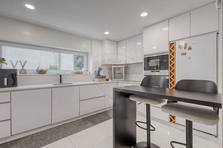 Moradia T3 para Venda em Fânzeres e São Pedro da Cova Foto 9