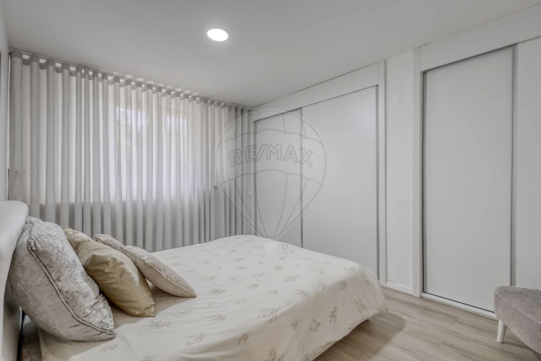 Moradia T3 para Venda em Fânzeres e São Pedro da Cova Foto 39