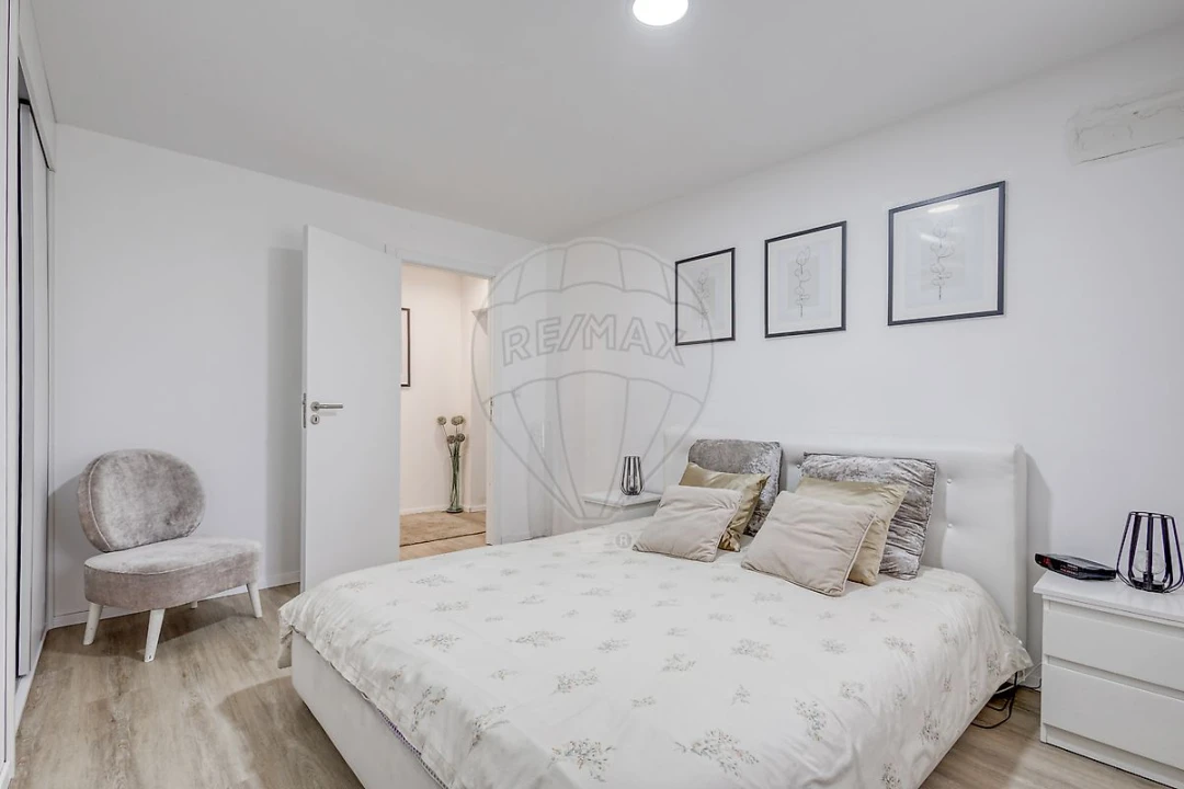 Moradia T3 para Venda em Fânzeres e São Pedro da Cova Foto 37