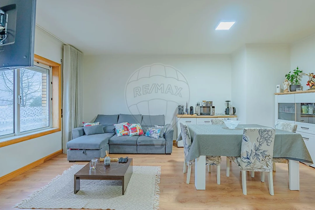 Apartamento T2 para Venda em São João de Ver Foto 1