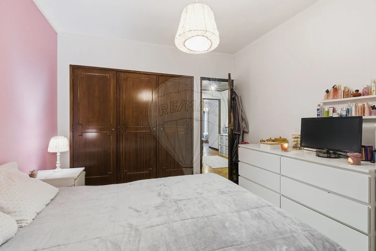 Apartamento T2 para Venda em Santa Maria, São Pedro e Matacães Foto 15