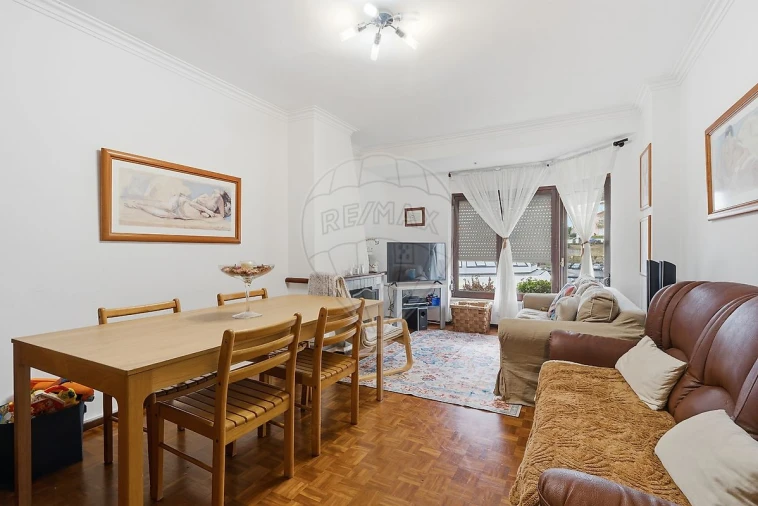 Apartamento T2 para Venda em Santa Maria, São Pedro e Matacães Foto 3