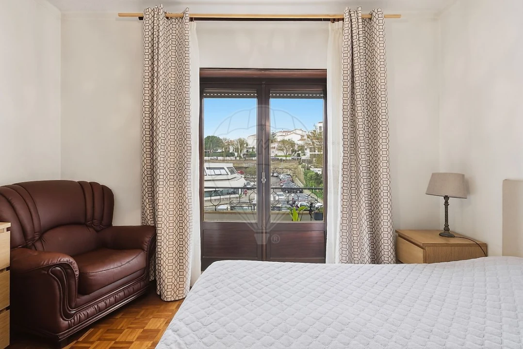 Apartamento T2 para Venda em Santa Maria, São Pedro e Matacães Foto 11