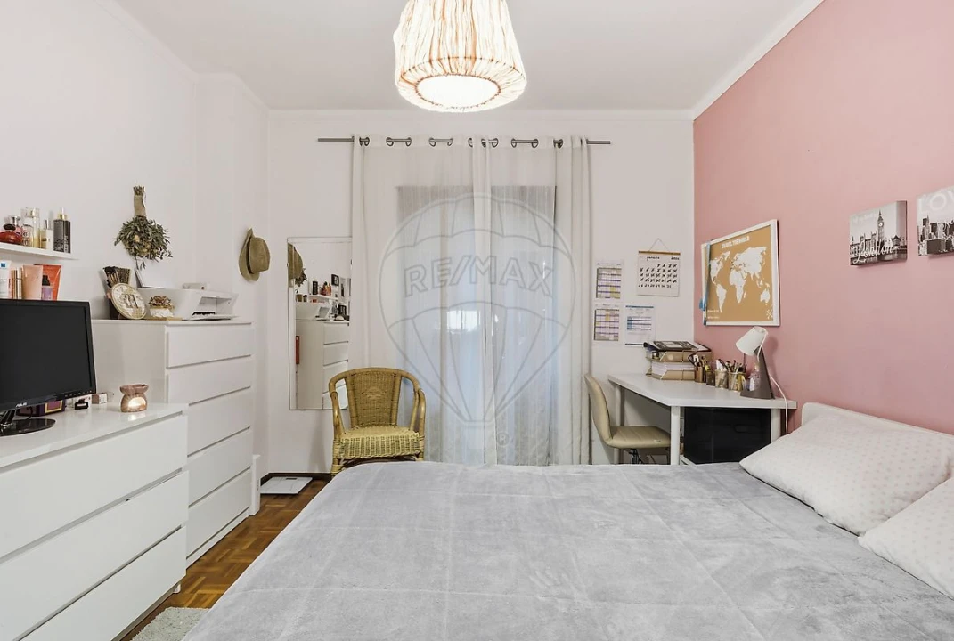 Apartamento T2 para Venda em Santa Maria, São Pedro e Matacães Foto 14